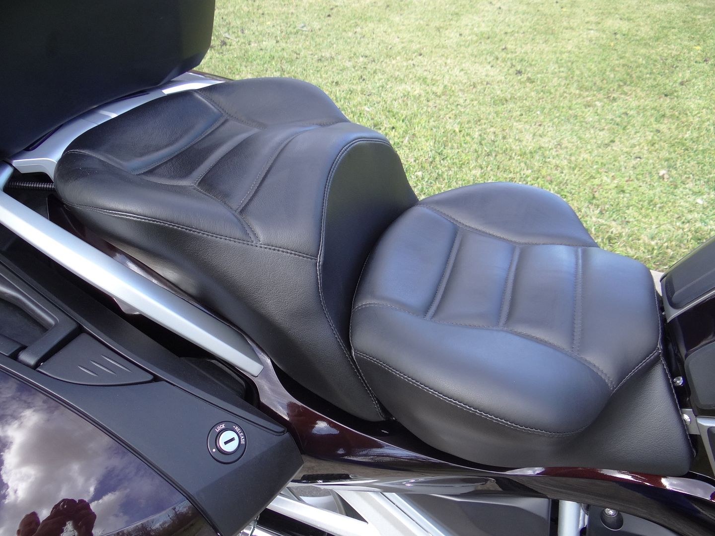 russell motorcycle seats
